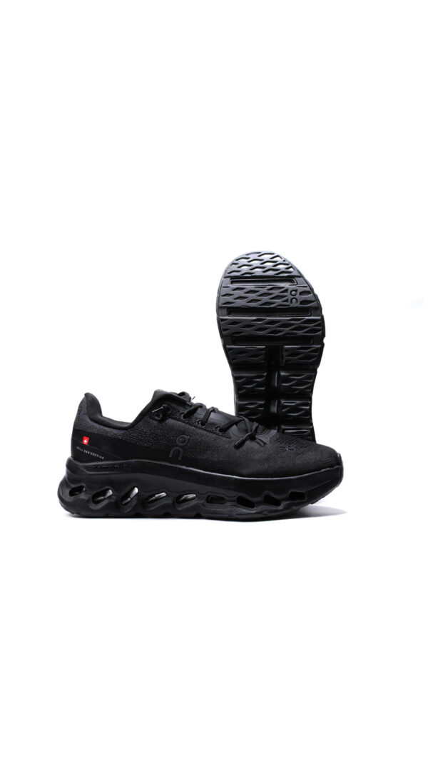IMG_4477 On Cloud Tilt Eclipse-Negro